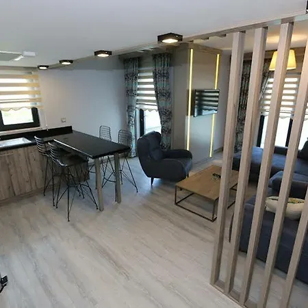 61 Park Aparthotel 3*