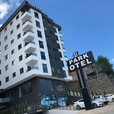 Aparthotel 61 Park 3*